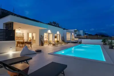Bazen u objektu Stylish villa Tenera with private pool, 3 bedrooms ili u blizini