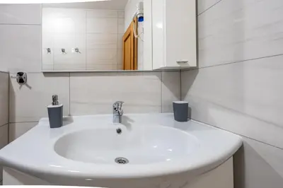 Kupaonica u objektu Apartments Lucija Makarska-first row to the sea