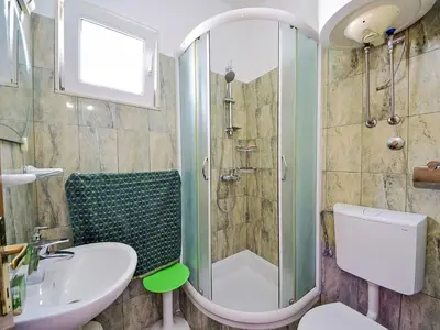 Kupaonica u objektu Apartment Dajak-3 by Interhome