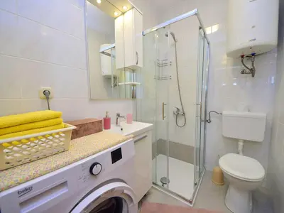 Kupaonica u objektu Apartment Ana-2 by Interhome