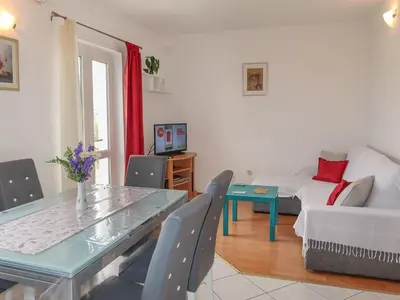 TV i/ili zabavni centar u objektu Apartment Ana-2 by Interhome
