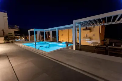 Bazen u objektu Exlusive Villa M -Baska Voda ili u blizini