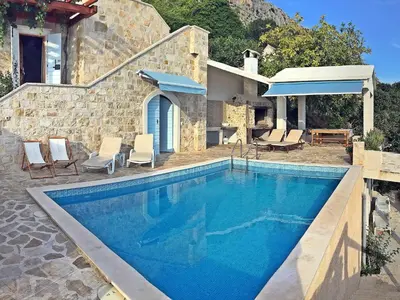 Bazen u objektu Holiday Home Juraj by Interhome ili u blizini
