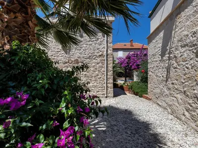 Vrt u objektu Holiday Home Marijan by Interhome