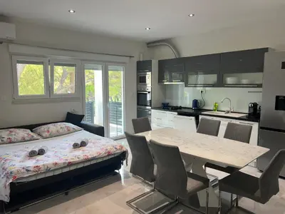 Kuhinja ili čajna kuhinja u objektu Apartman Zen
