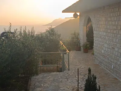 Pogled na planine ili pogled na planine iz apartmana