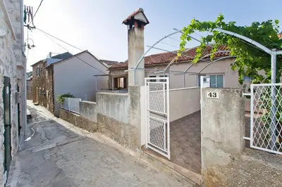 Zgrada u kojoj se nalazi apartman