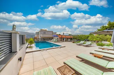 Bazen u objektu Apartments Jokica ili u blizini