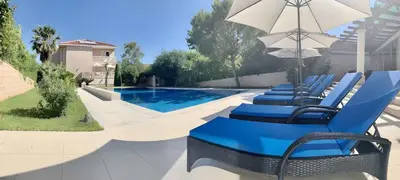 Bazen u objektu Apartments in Podstire - Insel Brac 42460 ili u blizini