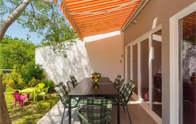Balkon ili terasa u objektu 4 Bedroom Stunning Home In Kucice