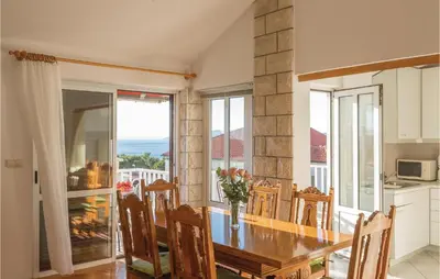 Kuhinja ili čajna kuhinja u objektu Apartment Makarska Liii