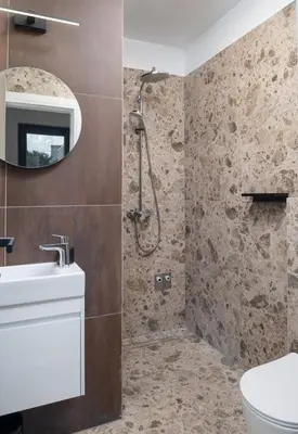Kupaonica u objektu Luxury Villa David's - two heated pool