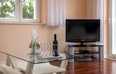 TV i/ili zabavni centar u objektu Stunning Home In Sumartin With Wifi
