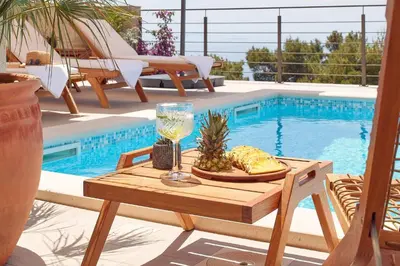 Bazen u objektu Dazzling Hvar Villa Villa Licita 3 Bedrooms Sea Views Superb Terrace ili u blizini