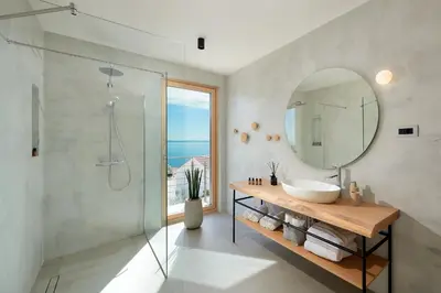 Kupaonica u objektu Dazzling Hvar Villa Villa Licita 3 Bedrooms Sea Views Superb Terrace