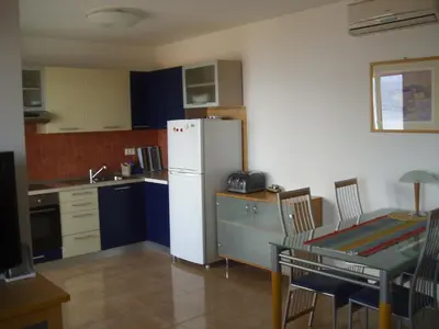 Kuhinja ili čajna kuhinja u objektu Molo Lozna Apartments