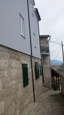 Zgrada u kojoj se nalazi apartman