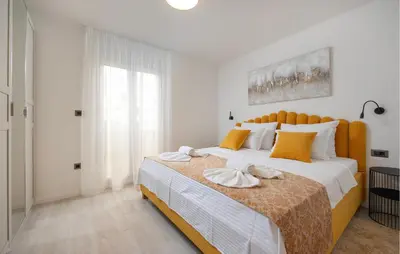 Krevet ili kreveti u jedinici u objektu Stunning Apartment In Podstrana
