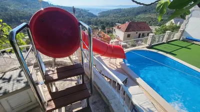 Bazen u objektu Holiday Home Gustirna ili u blizini
