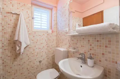 Kupaonica u objektu Apartments Staničić