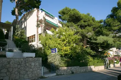 Zgrada u kojoj se nalazi apartman