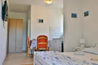 TV i/ili zabavni centar u objektu Apartmani Veronika