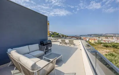 Balkon ili terasa u objektu Stunning Apartment In Split With House Sea View