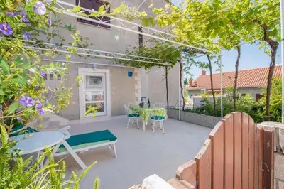 Vrt u objektu Studio apartment with terrace sea view