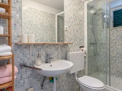 Kupaonica u objektu Apartments Sonja - Studio Apartment ST