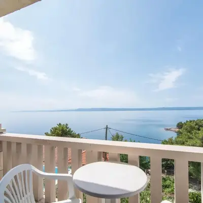 Apartments Neva- Two Bedroom Apartment with Balcony 4R