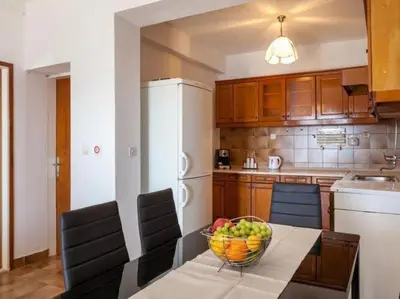Kuhinja ili čajna kuhinja u objektu Apartments Nena ST - One Bedroom Apartment with Terrace and Sea View A4