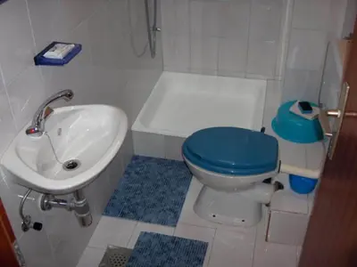 Kupaonica u objektu Apartments Nadia - Studio Apartment with Balcony A3