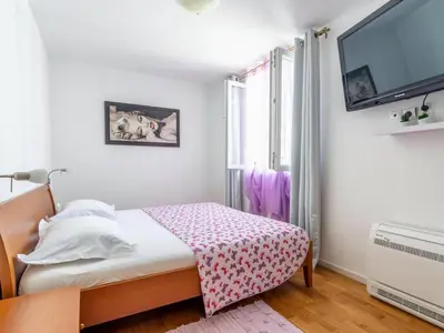 Krevet ili kreveti u jedinici u objektu Apartment Zara - Two Bedroom Apartment with Balcony - ST