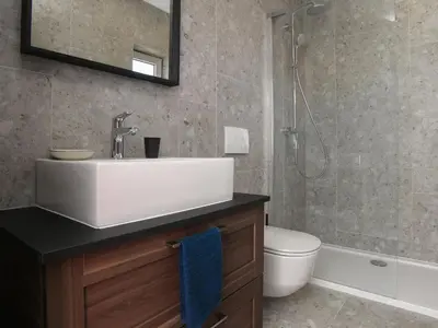 Kupaonica u objektu Apartments Marti - Three Bedroom Apartment with Balconies and Sea View - ST