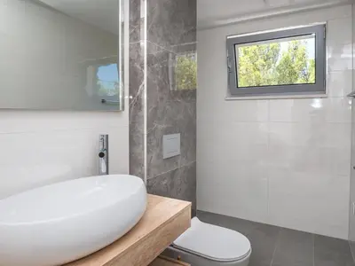 Kupaonica u objektu Apartments Dva Galeba - Comfort One Bedroom Apartment with Sea View 205