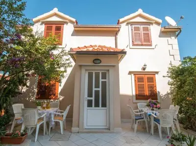 Zgrada u kojoj se nalazi apartman
