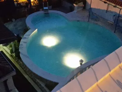 Bazen u objektu Villa Elit- Three Bedroom Apartment with Sea View Terrace Penthouse ili u blizini