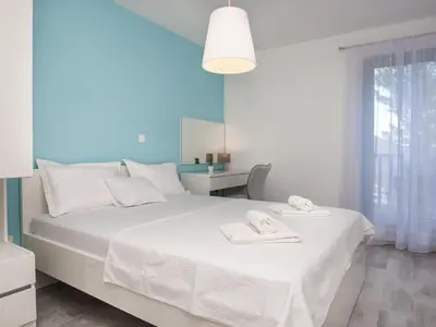 Krevet ili kreveti u jedinici u objektu Apartments Dva Galeba - One Bedroom Apartment with Sea View 105