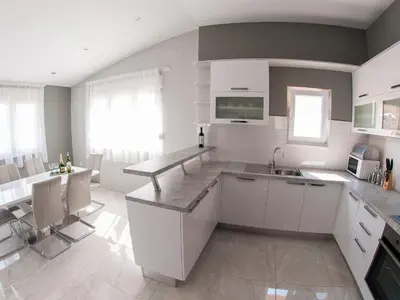 Kuhinja ili čajna kuhinja u objektu Apartments Anita-Luxury Three Bedroom Apartment with Terrace