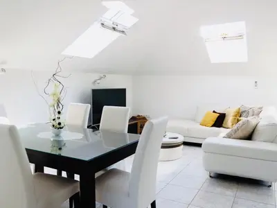 TV i/ili zabavni centar u objektu Villa Tonika -Two Bedroom Apartment with Terrace A2