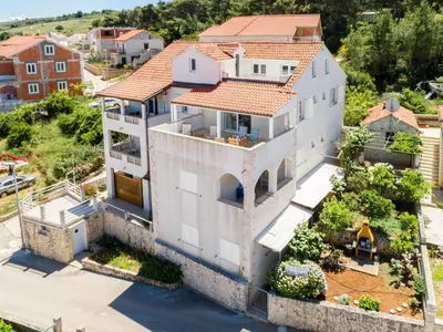 Zgrada u kojoj se nalazi apartman