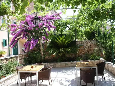 Vrt u objektu Apartments Paloc - Bungalow with Garden view