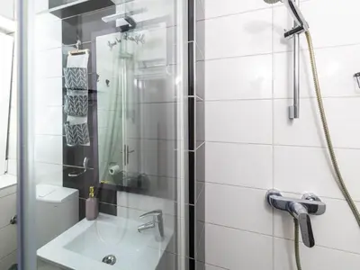 Kupaonica u objektu Apartment Vela Stiniva with terrace