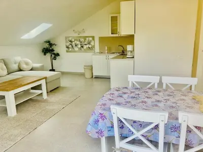 Kuhinja ili čajna kuhinja u objektu 3 Bedroom apartment with balcony