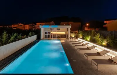 Bazen u objektu Holiday Resort Almissum - Luxury 11-bedroom villa ili u blizini
