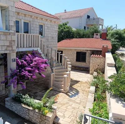 Zgrada u kojoj se nalazi apartman