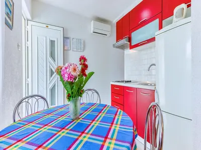 Kuhinja ili čajna kuhinja u objektu Apartments Ivo - Comfort One bedroom apartment with terrace and sea view A3