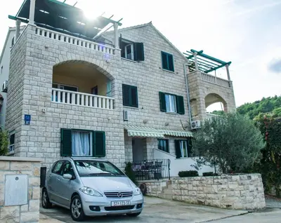 Zgrada u kojoj se nalazi apartman
