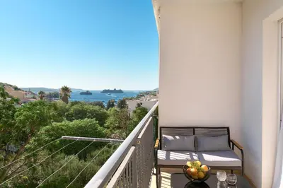 Tlocrt objekta Hvar Lech Spacious 2 bedroom apartment with private parking