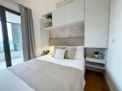 Krevet ili kreveti u jedinici u objektu VILLA ONEUM - Apartment SOL with privat POOL